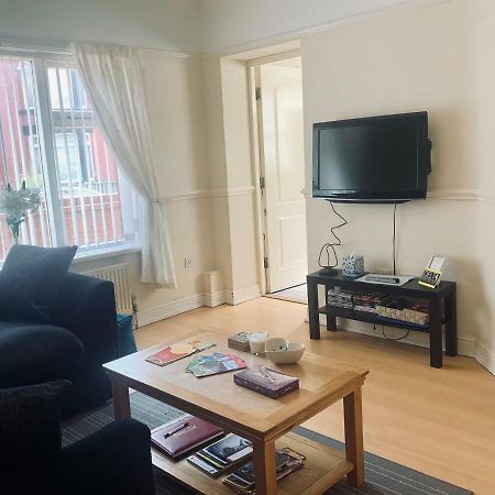 Be My Guest Liverpool - Ground Floor Apartment With Parking Eksteriør bilde